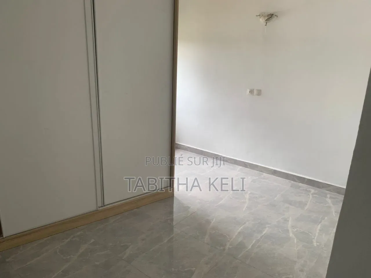 3chbre Appartement dans Cocody à Louer