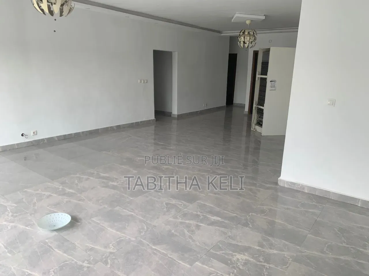 3chbre Appartement dans Cocody à Louer