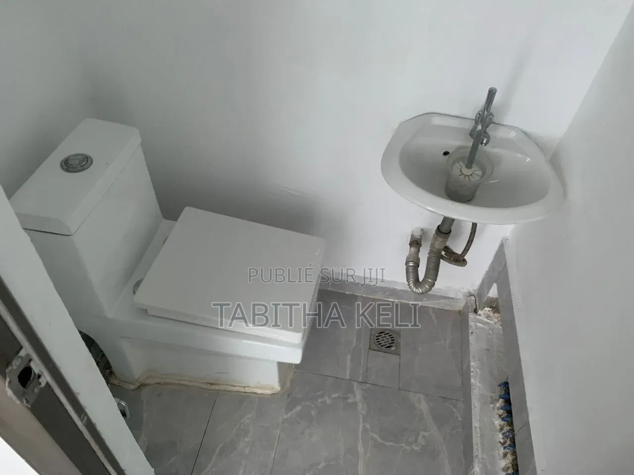 3chbre Appartement dans Cocody à Louer