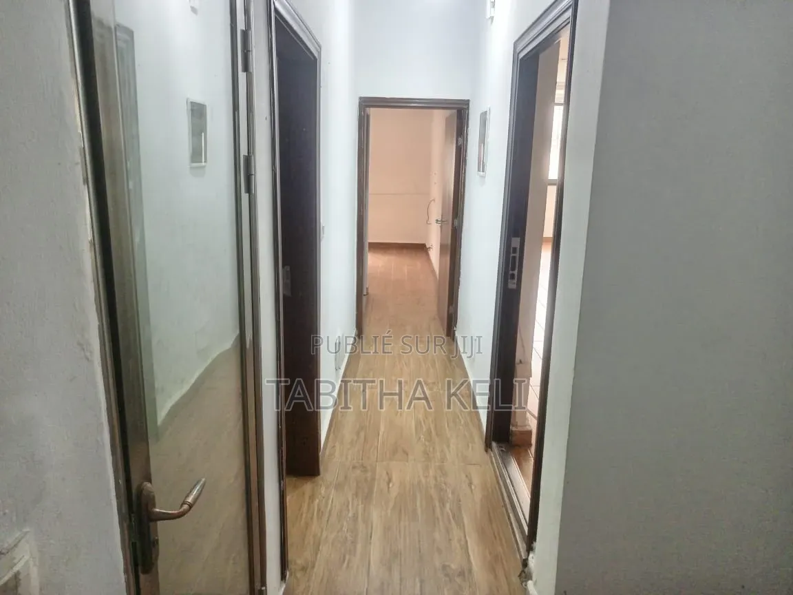 3chbre Appartement dans Cocody à Louer