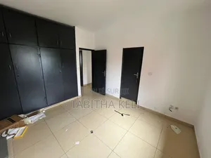 2chbre Appartement dans Cocody à Louer