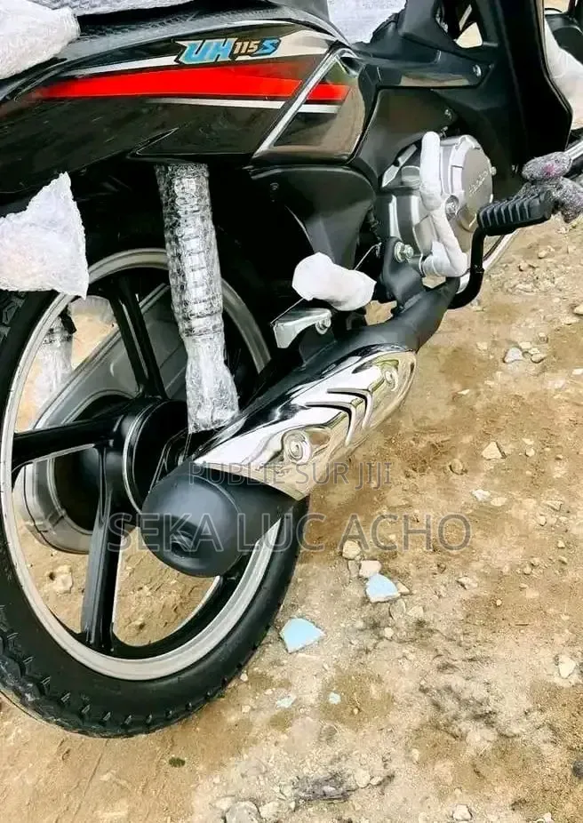 Nouveau Honda CB 2026 Gris