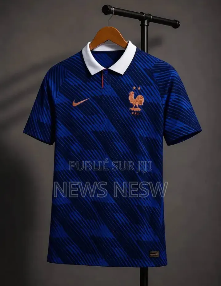 Vêtements Disponible