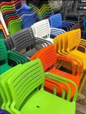 Chaise Disponible