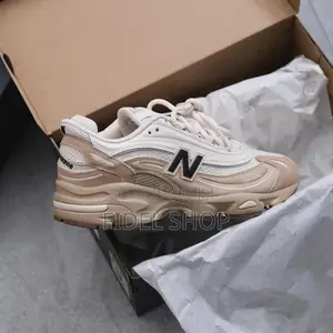 New Balance 1000