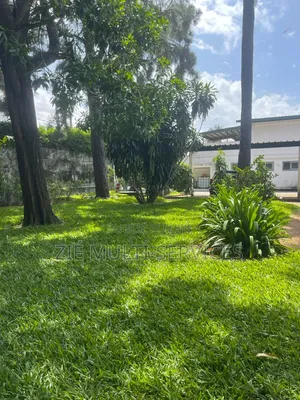 Meublé 11chbre Duplex dans Zié Multi-Service, Marcory à Vendre