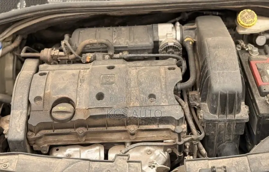 Citroen C4 2021 Gris
