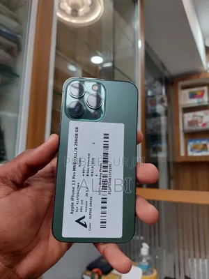 Nouveau Apple iPhone 13 Pro 256 GB Vert