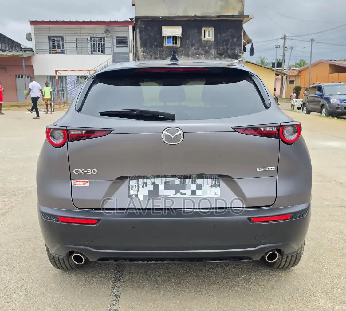 Mazda CX-30 2025 Gris
