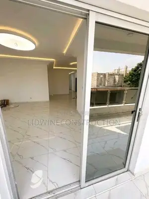 7chbre Duplex dans Cocody à Louer