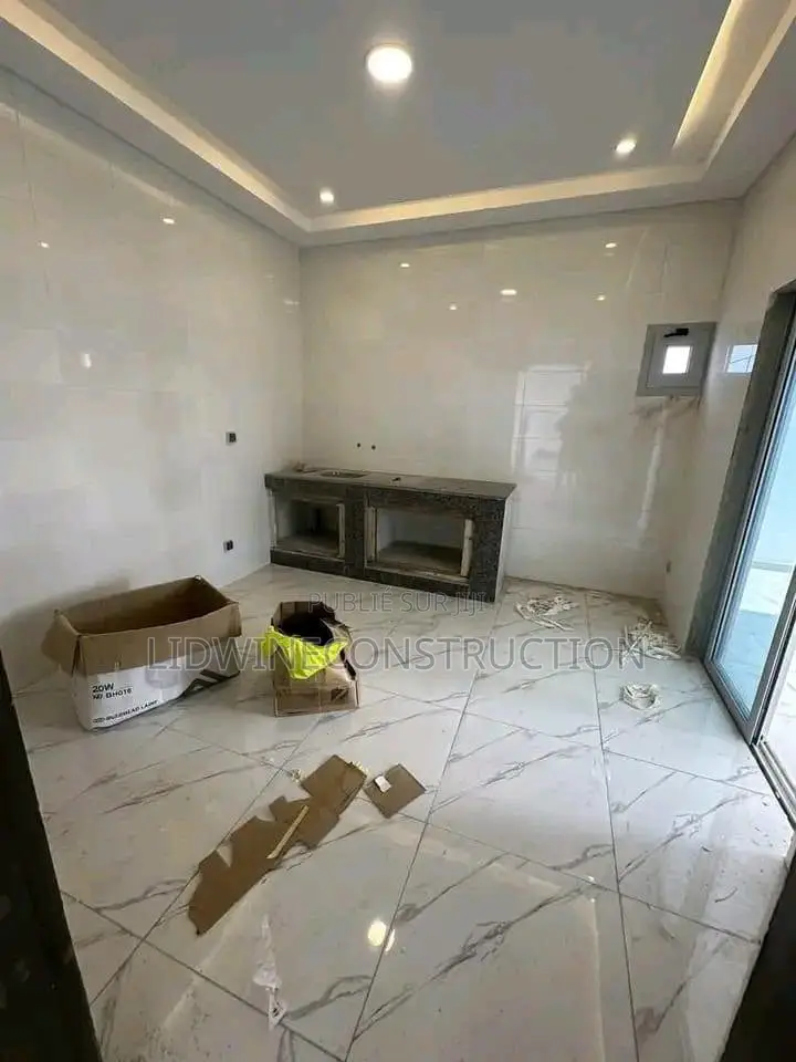 7chbre Duplex dans Cocody à Louer