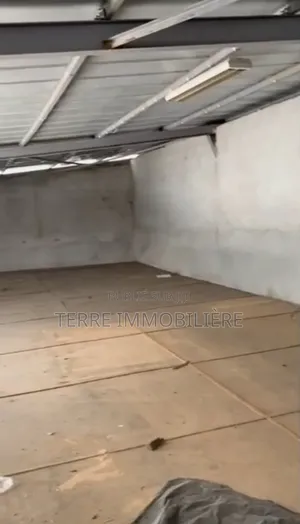 Entrepôt À Louer