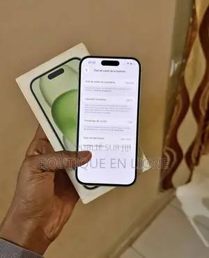 Nouveau Apple iPhone 15 128 GB Vert