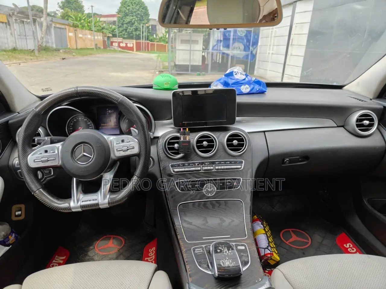 Mercedes-Benz C300 2016 Gris