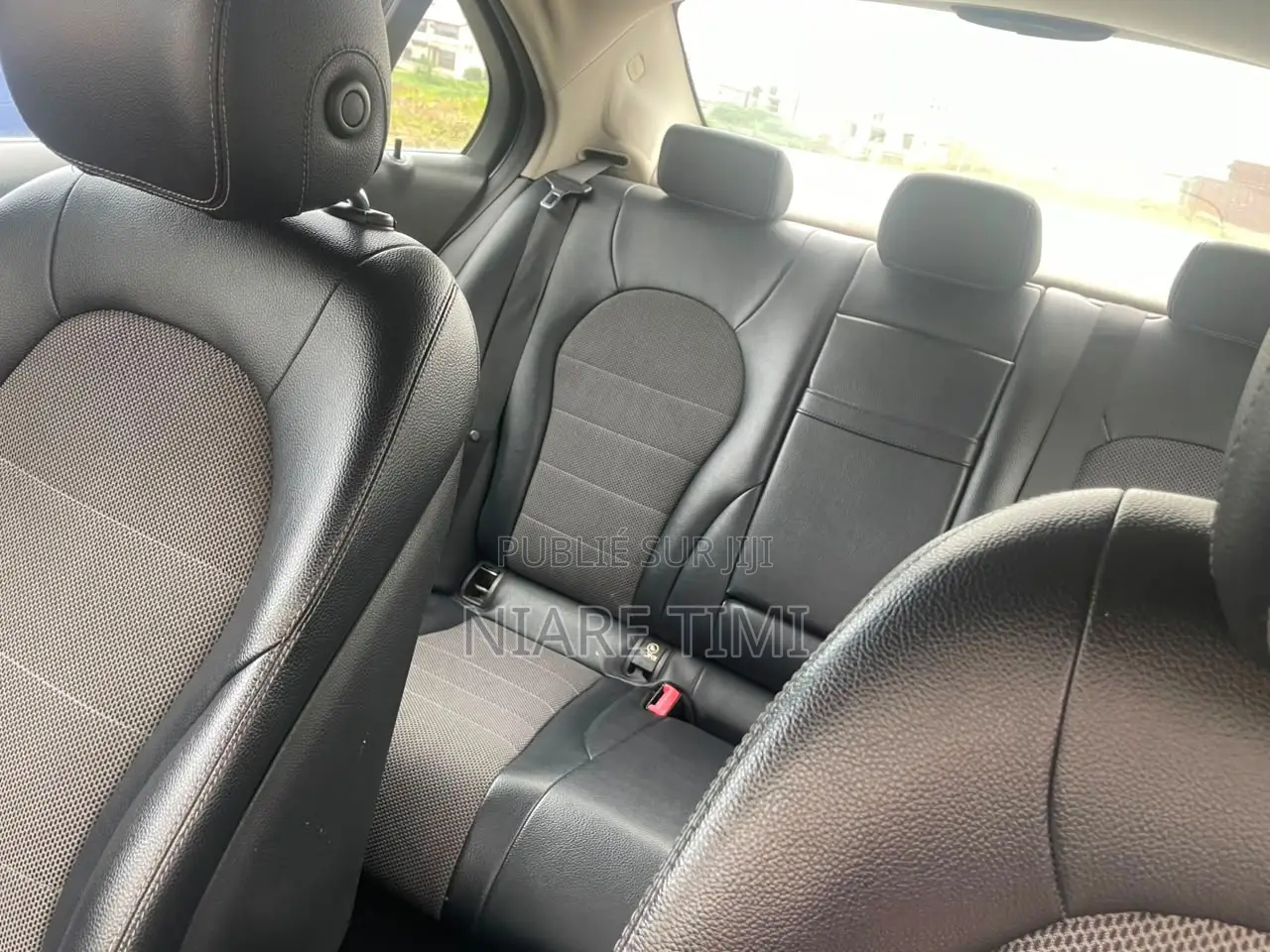 Mercedes-Benz C300 2019 Gris