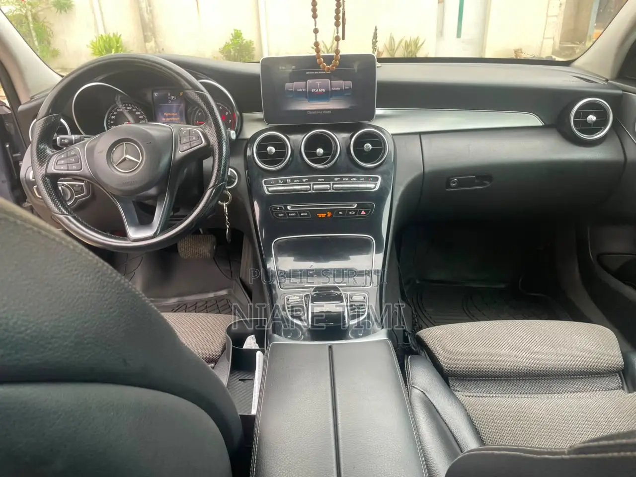 Mercedes-Benz C300 2019 Gris