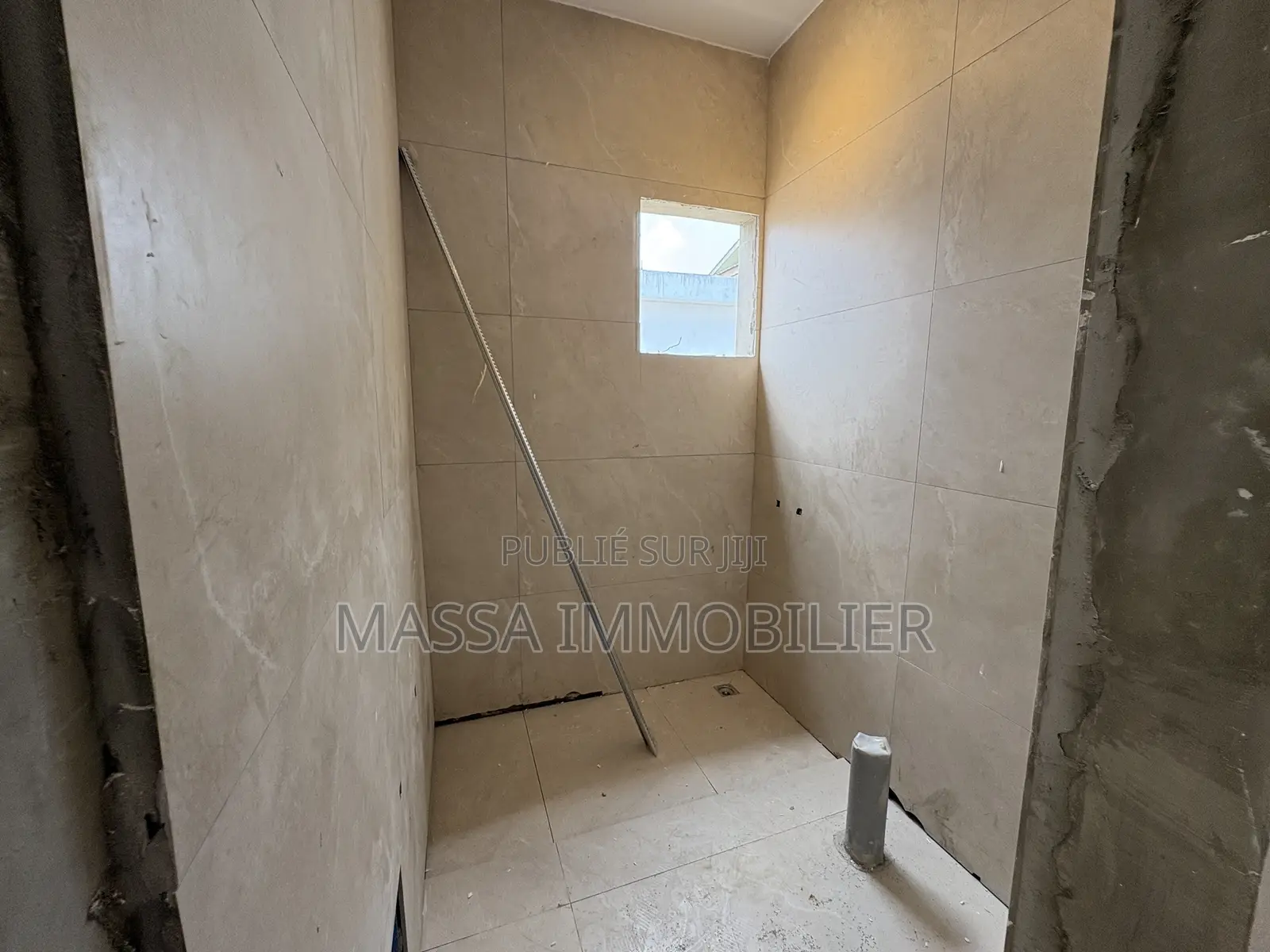 4chbre Villa dans Massa Immobilier, Cocody à Louer
