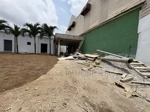 4chbre Villa dans Massa Immobilier, Cocody à Louer