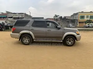 Toyota Sequoia SR5 4dr SUV (4.7L 8cyl 4A) 2003 Gris