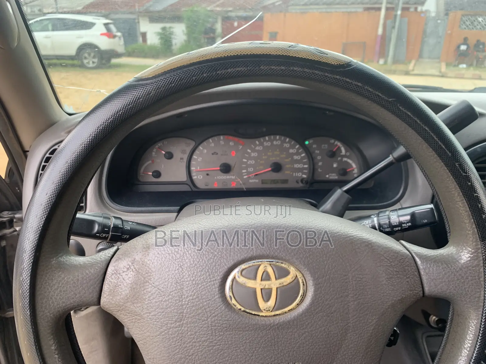 Toyota Sequoia SR5 4dr SUV (4.7L 8cyl 4A) 2003 Gris