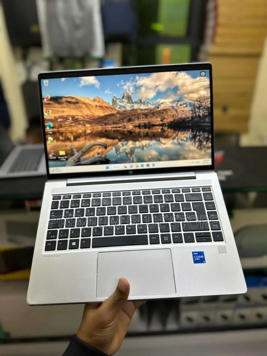 Nouveau HP ProBook 640 G8 16GB Intel Core i5 SSD 512GB