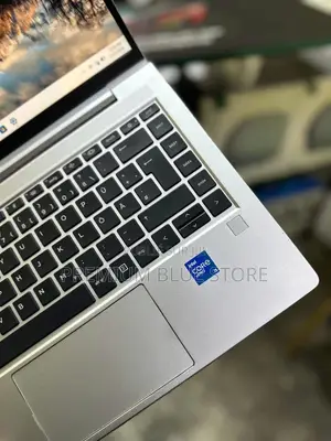 Nouveau HP ProBook 640 G8 16GB Intel Core i5 SSD 512GB