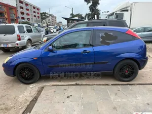 Ford Focus 2002 Bleu