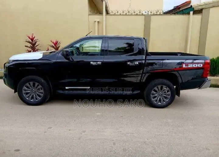 Mitsubishi L200 2025 Noir