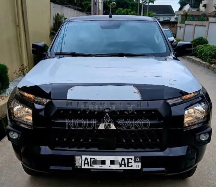 Mitsubishi L200 2025 Noir