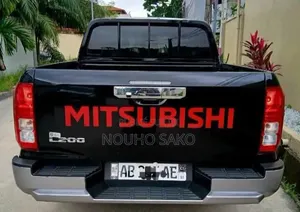 Mitsubishi L200 2025 Noir