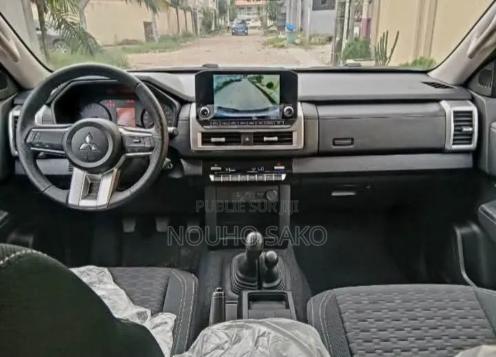 Mitsubishi L200 2025 Noir