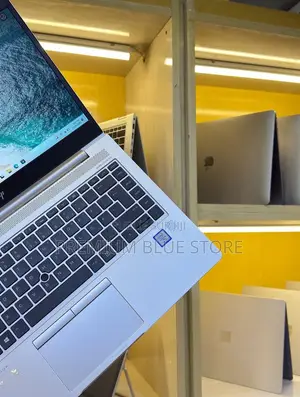 Nouveau HP EliteBook 840 G5 16GB Intel Core i5 SSD 256GB
