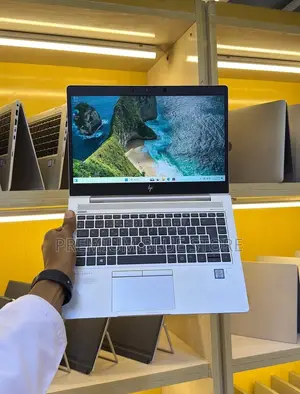 Nouveau HP EliteBook 840 G5 16GB Intel Core i5 SSD 256GB