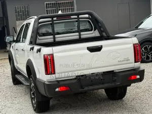 GAC GS8 2025 Blanc cassé
