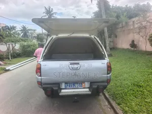 Mitsubishi L200 2018 Gris