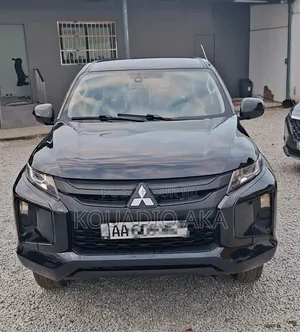 Mitsubishi L200 2022 Noir Mat