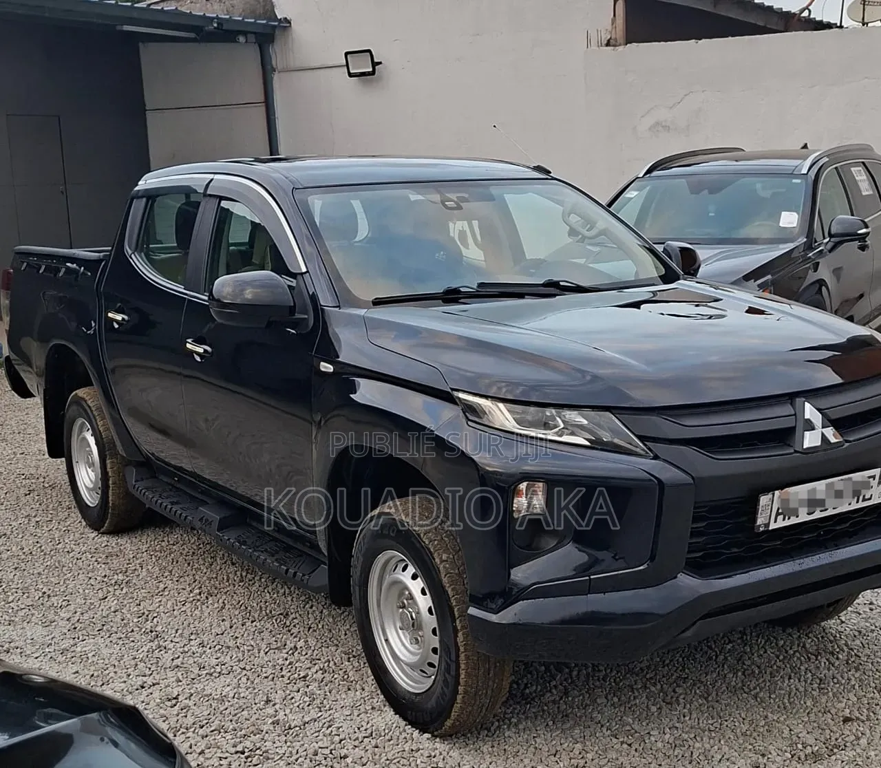 Mitsubishi L200 2022 Noir Mat