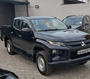 Mitsubishi L200 2022 Noir Mat
