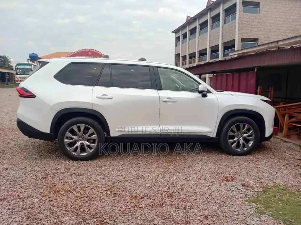 Toyota Grand Highlander Hybrid Limited AWD 2024 Blanc cassé