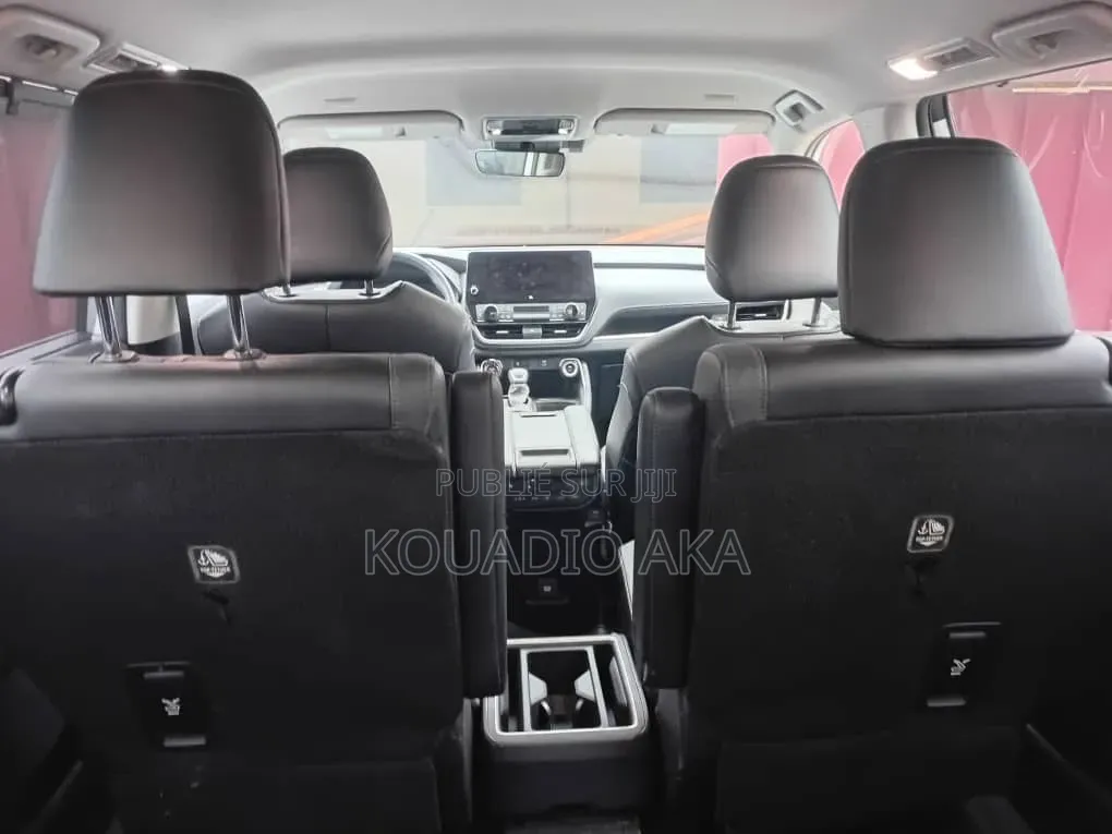 Toyota Grand Highlander Hybrid Limited AWD 2024 Blanc cassé