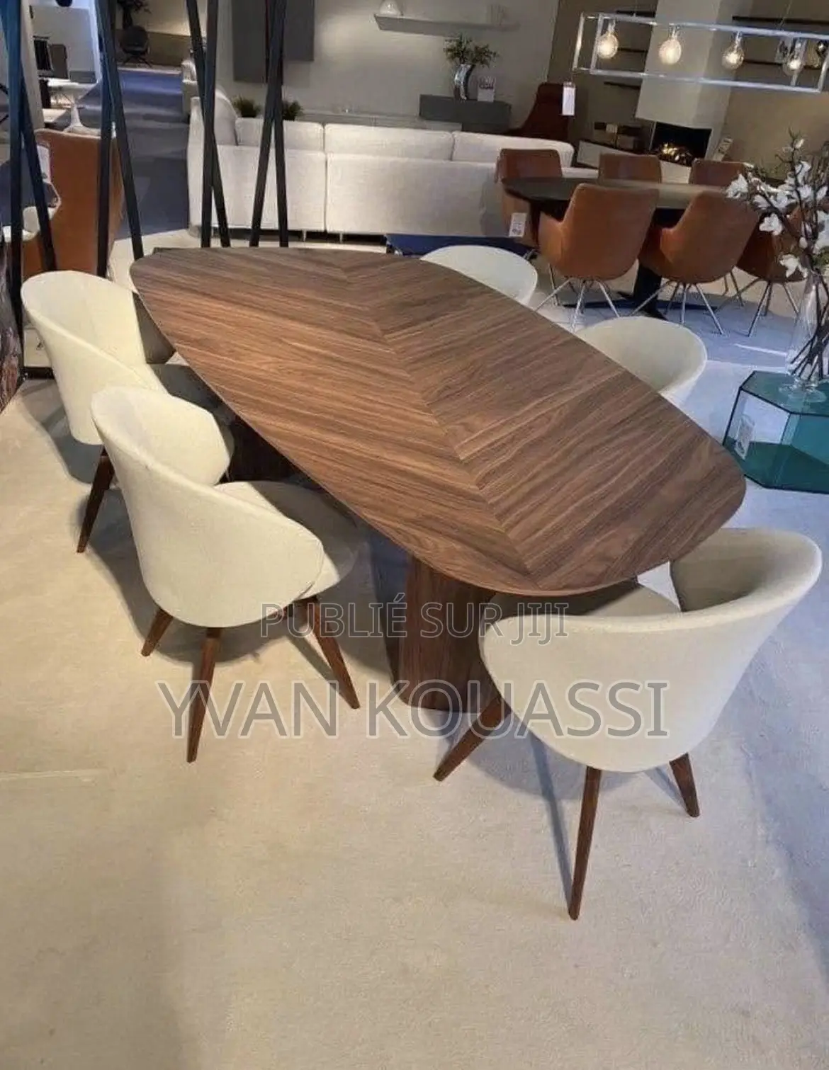 Belle Table À Manger 6 Places Importé Disponibles en Promotion