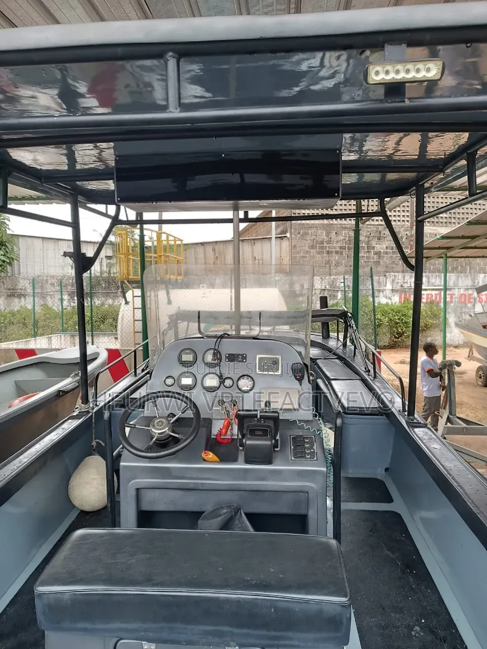 « Bateau Open Robuste