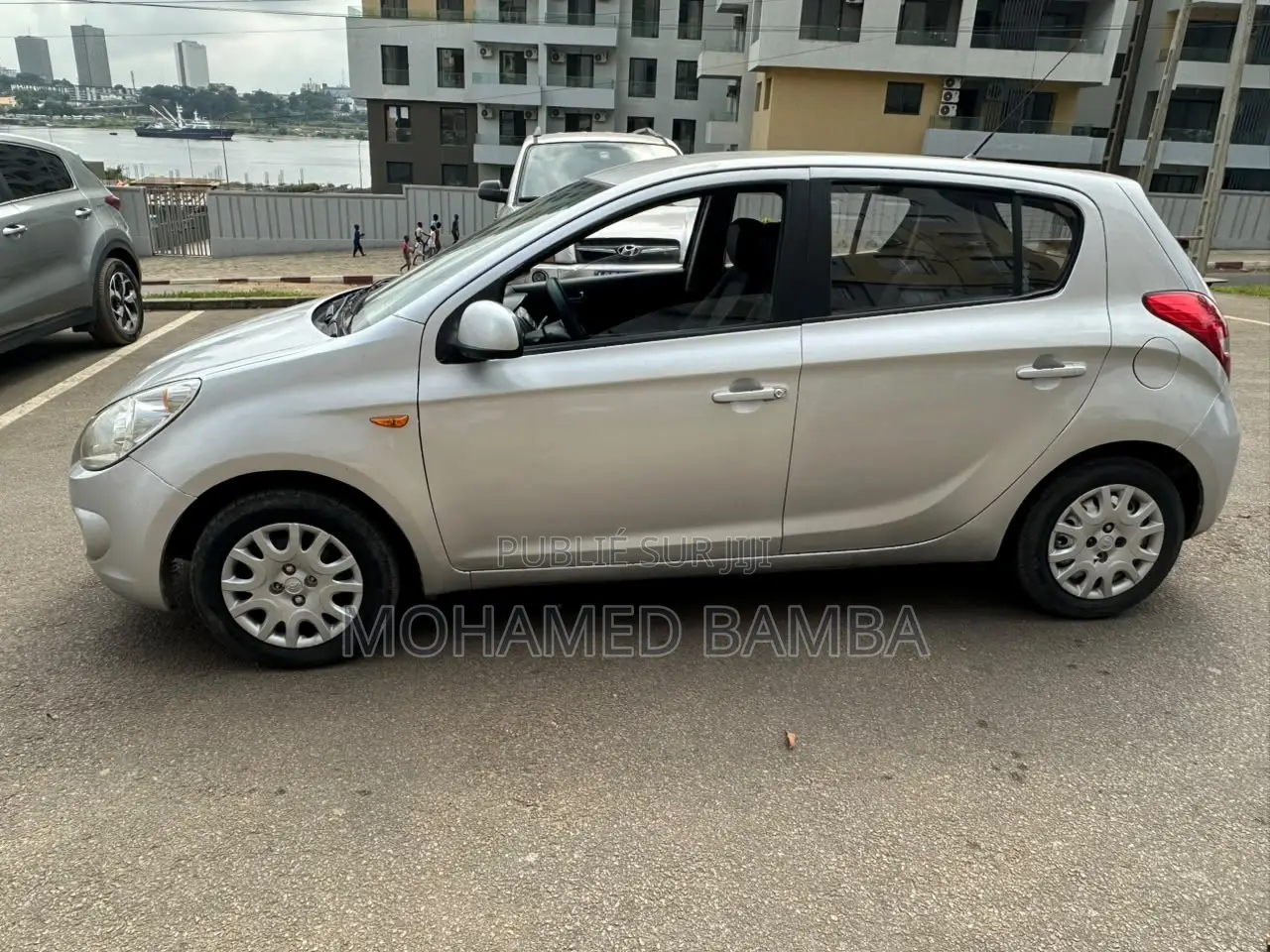 Hyundai i20 1.4 Dual VTVT Petrol (AT) 2013 Gris