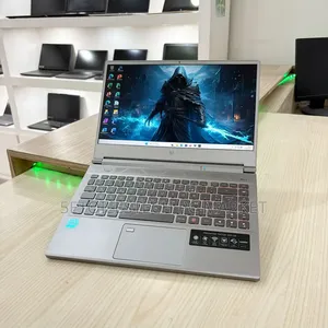 Nouveau Acer Predator Triton 14 AI 16GB Intel Core i5 SSD 512GB