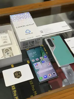 Nouveau Tecno Camon 40 256 GB Vert