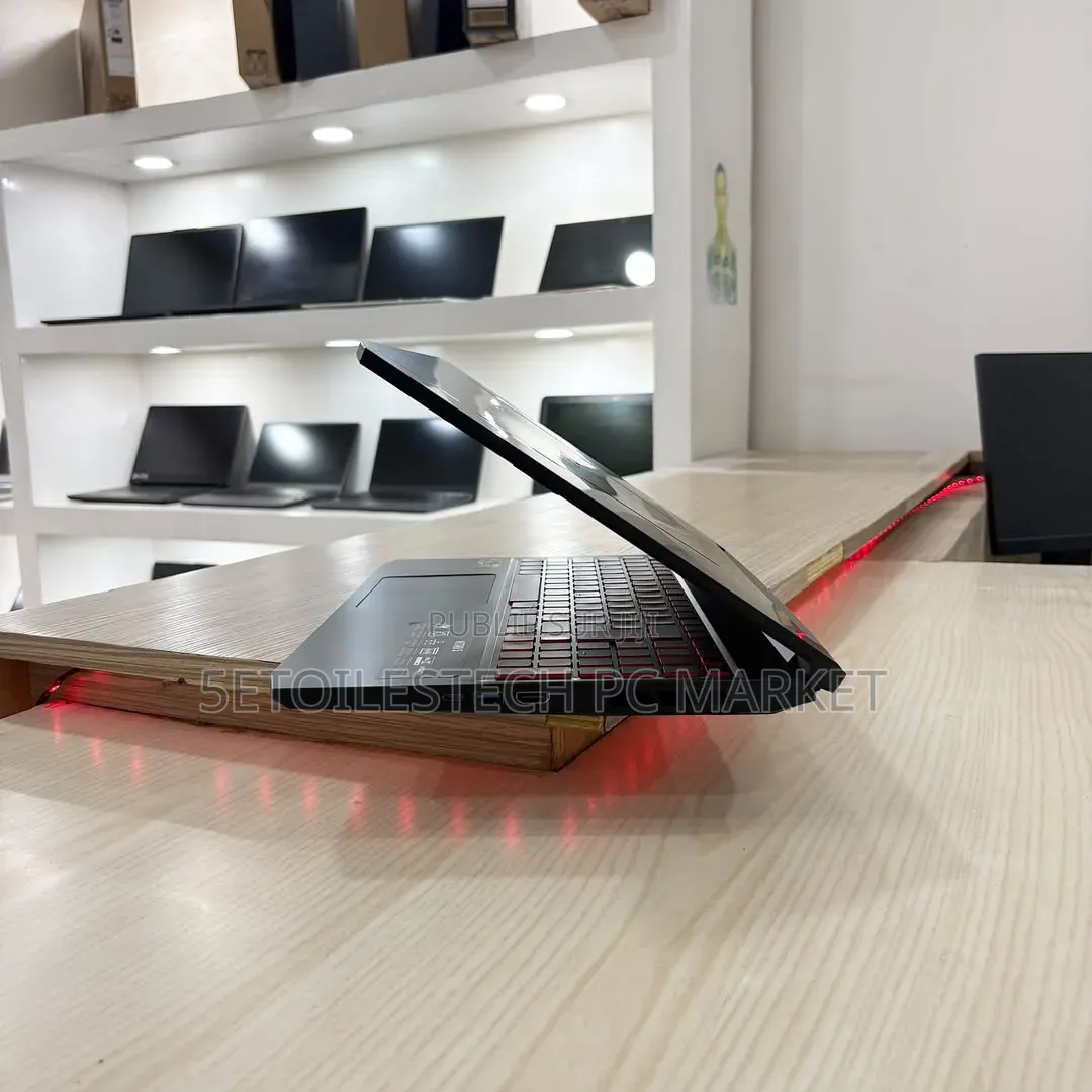 Nouveau Ordinateur portable Acer Nitro 5 16GB AMD Ryzen 5 SSD 512GB
