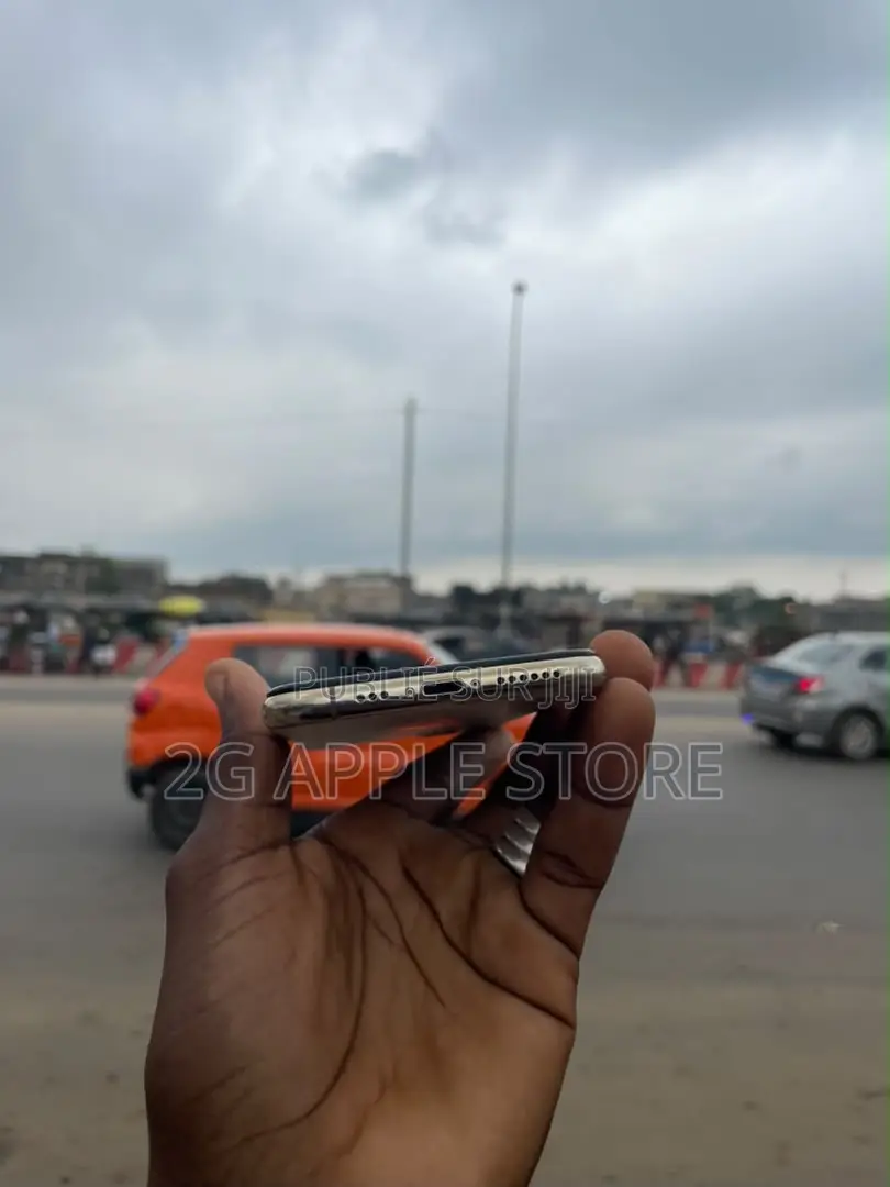 Nouveau Pomme iPhone 11 Pro 64 GB Doré