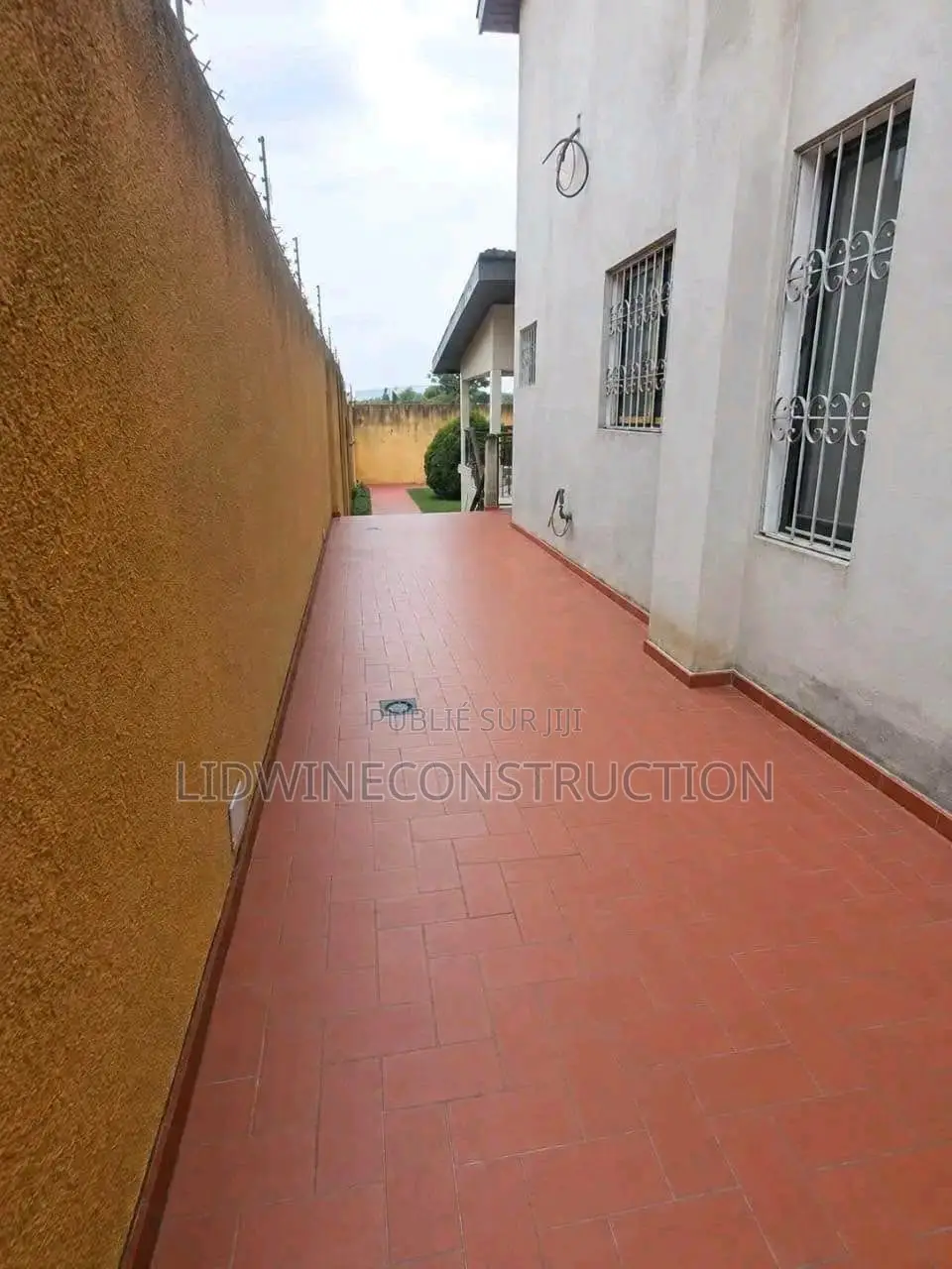 5chbre Duplex dans Cocody à Louer