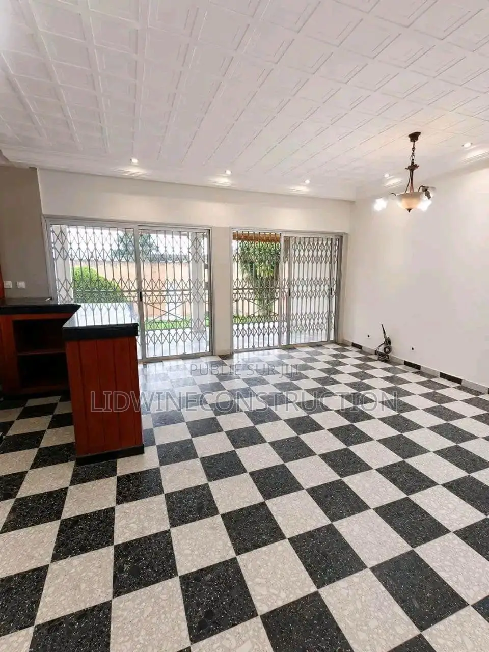 5chbre Duplex dans Cocody à Louer