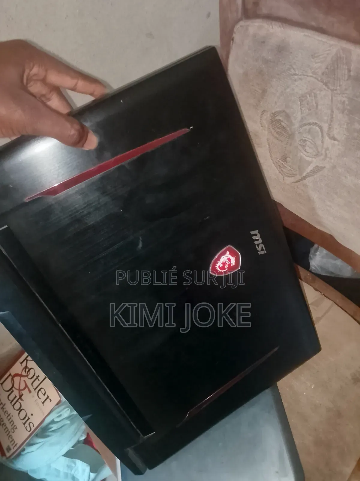 Ordinateur portable MSI GT75 Titan 8RG 32GB Intel Core i9 SSD 1T